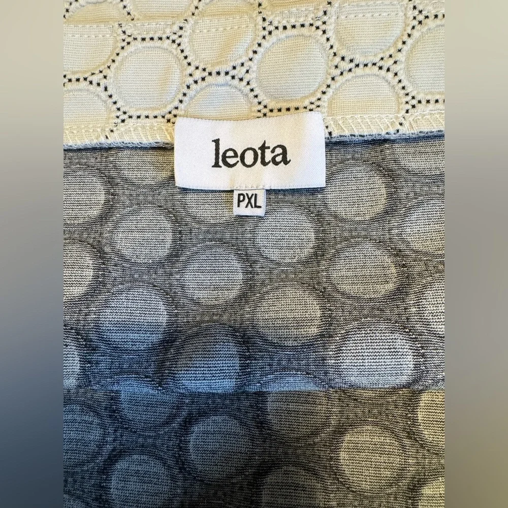 Leota Tabitha Stretch Cream Pencil Geometric Mini Skirt Sz PXL - Picture 4 of 9